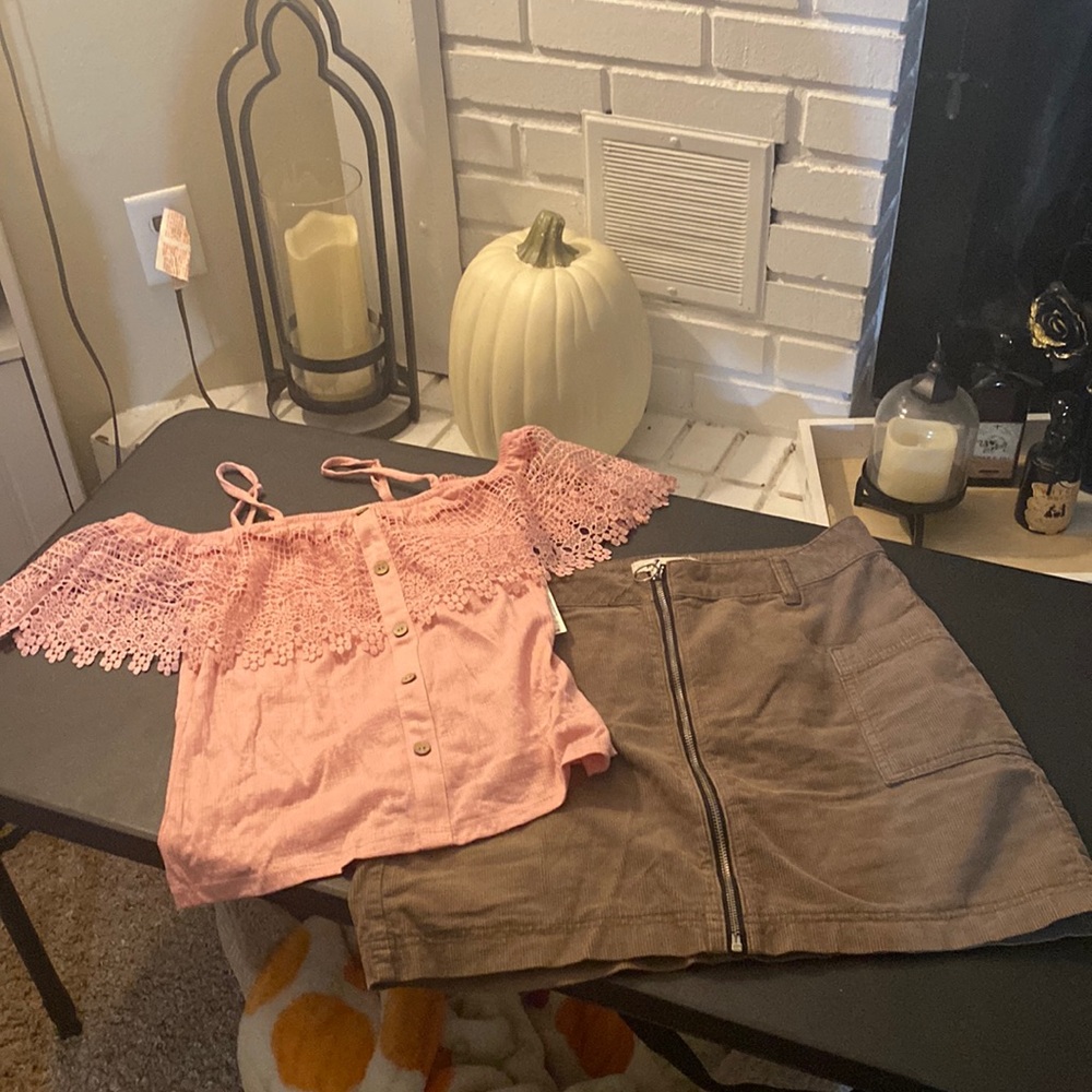 Women’s Miniskirt Outfit